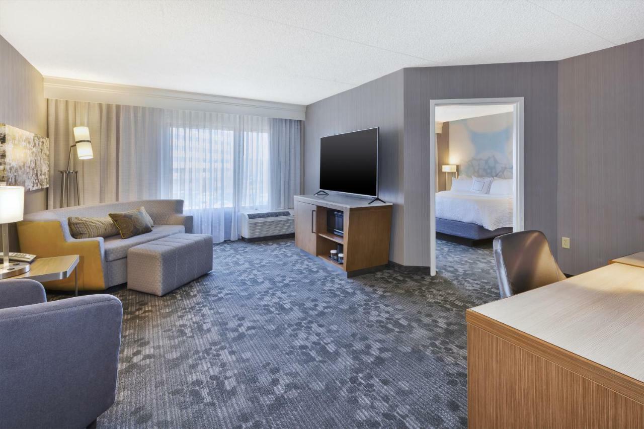 Courtyard By Marriott Secaucus Meadowlands Hotel Kültér fotó